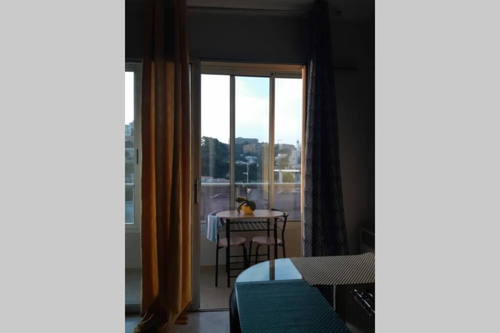 A 50 Metres De La Plage Et De La Promenade Des Anglais Appartement Nice
